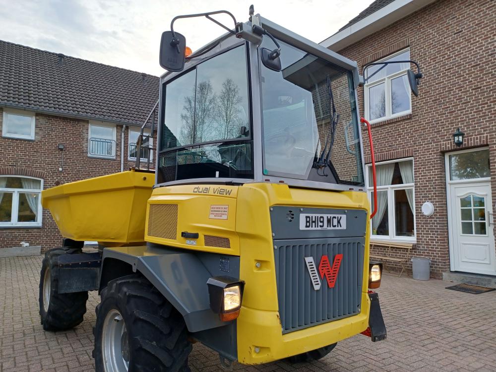 2 354 Wacker Neuson DV60 – Camião Basculante com Plataforma (Visão Dupla)