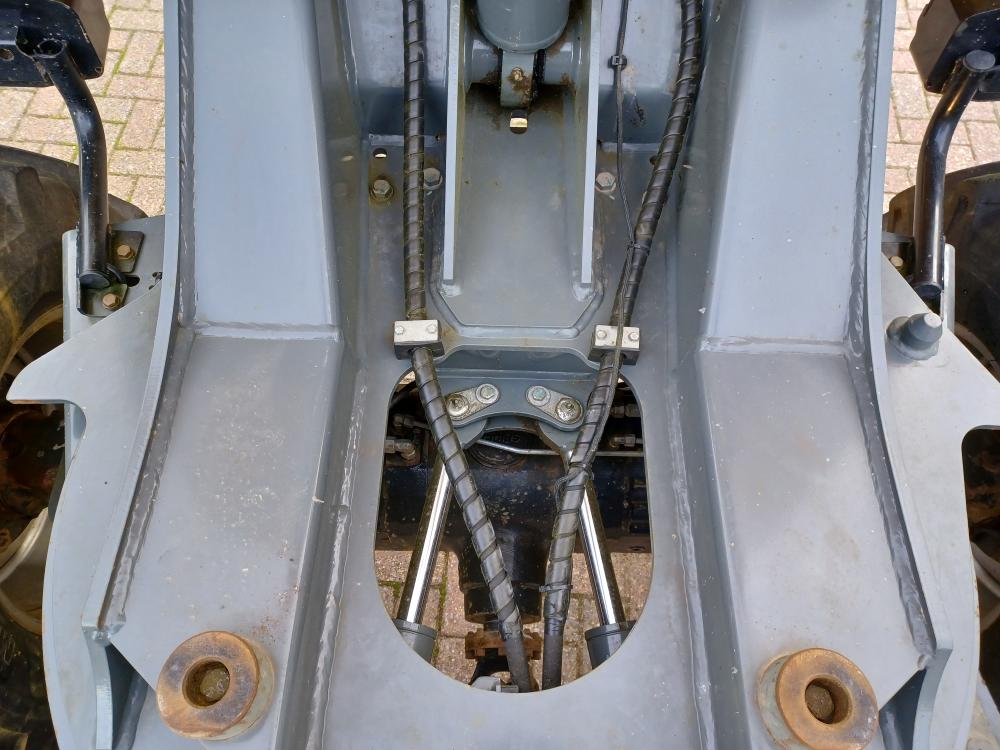2 354 Wacker Neuson DV60 – Camião Basculante com Plataforma (Visão Dupla)