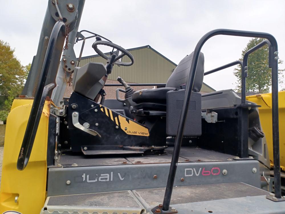 2 367 Wacker Neuson DV60