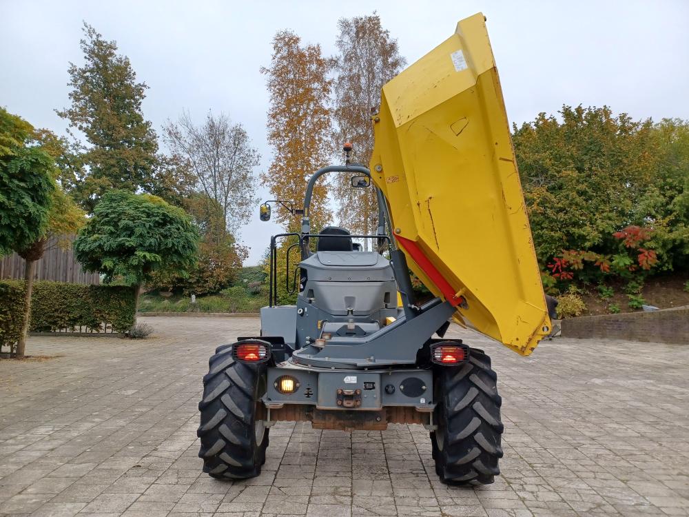 2 367 Wacker Neuson DV60