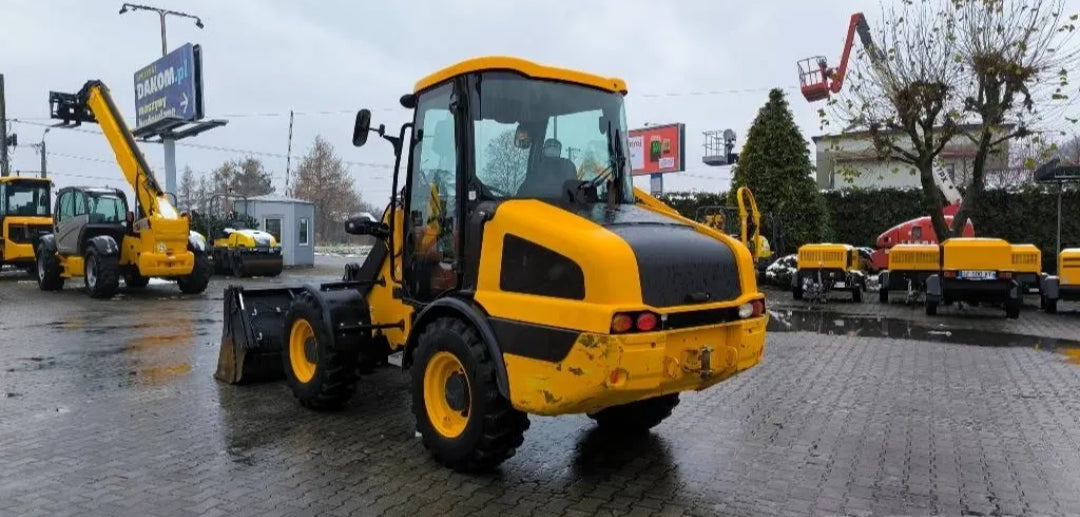 JCB 406