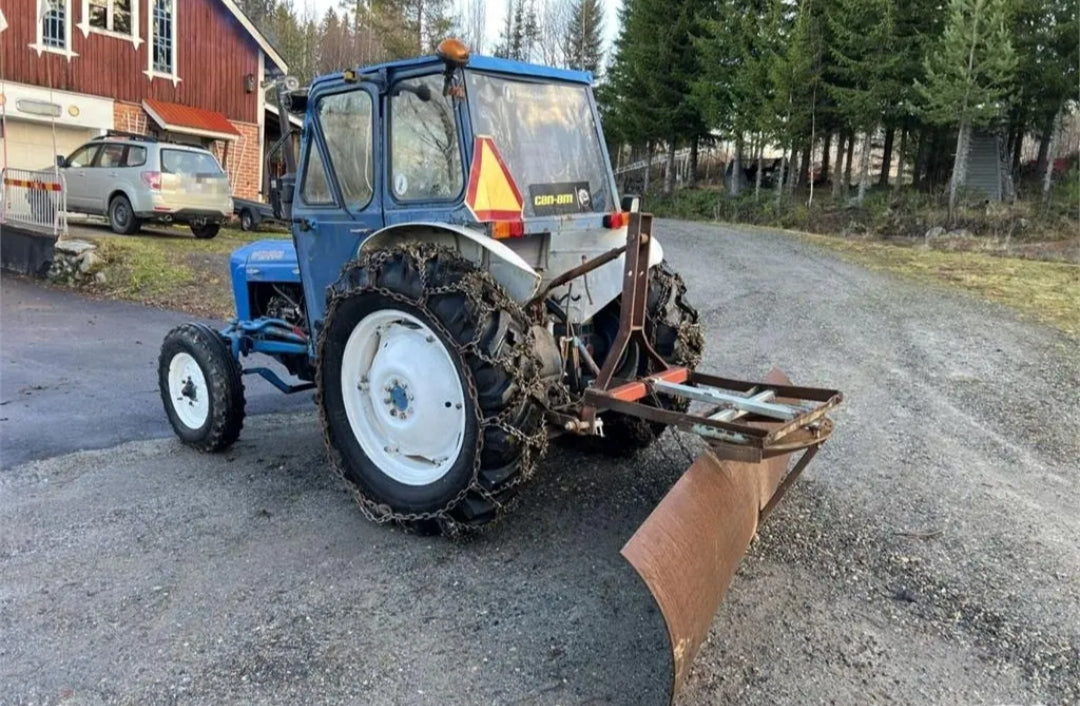 Ford son Dexta Mark