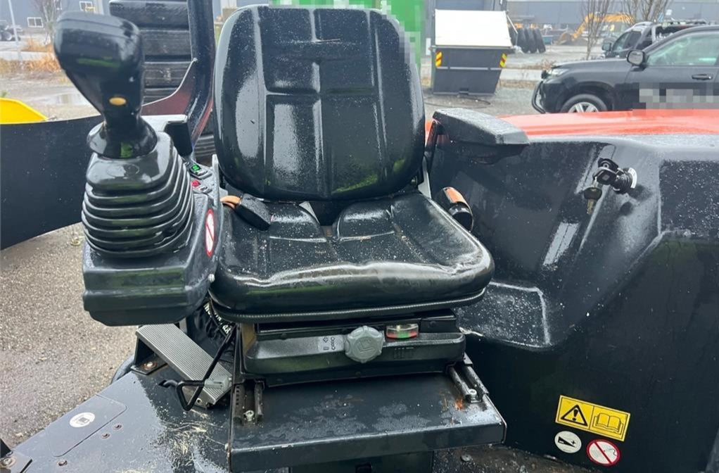 Kubota KC300HR-5