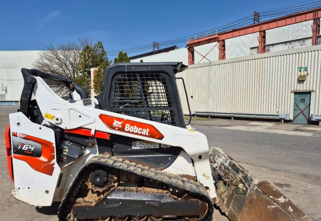 BOBCAT T64