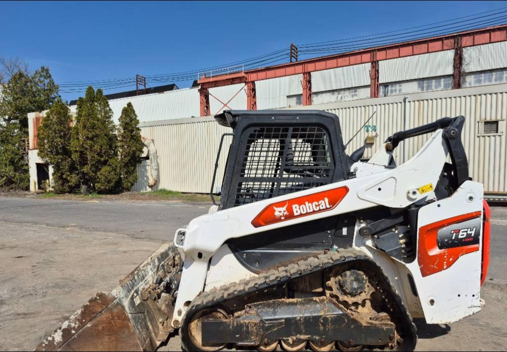 BOBCAT T64