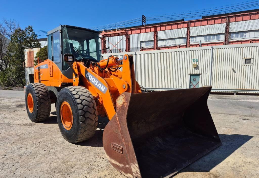 Doosan DL 250-3