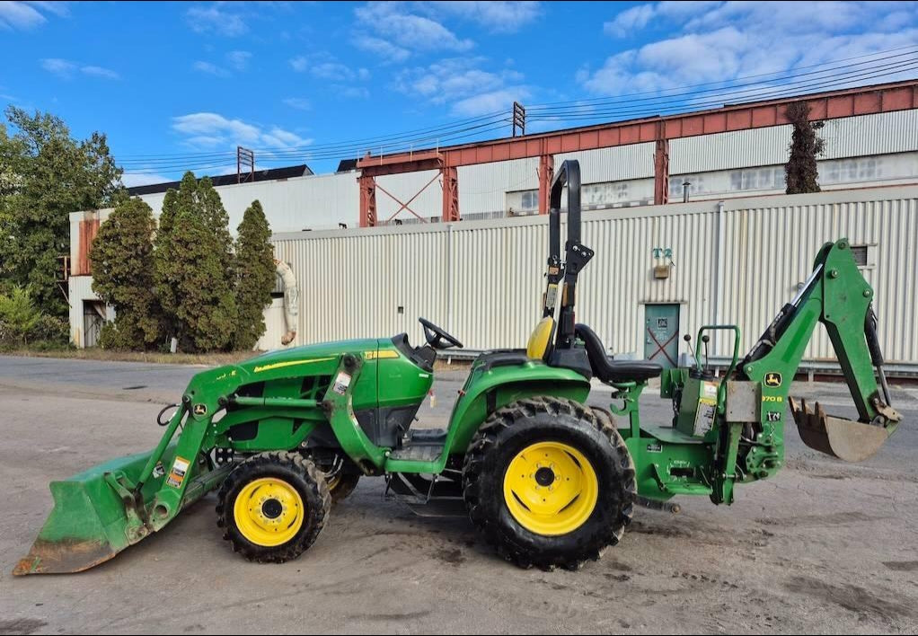John Deere 3032 E