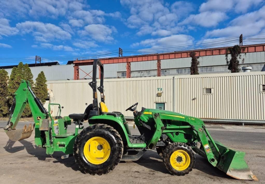 John Deere 3032 E