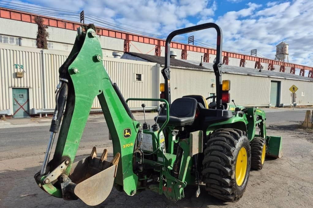 John Deere 3032 E