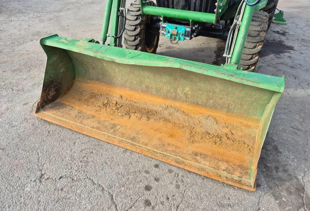 John Deere 3032 E
