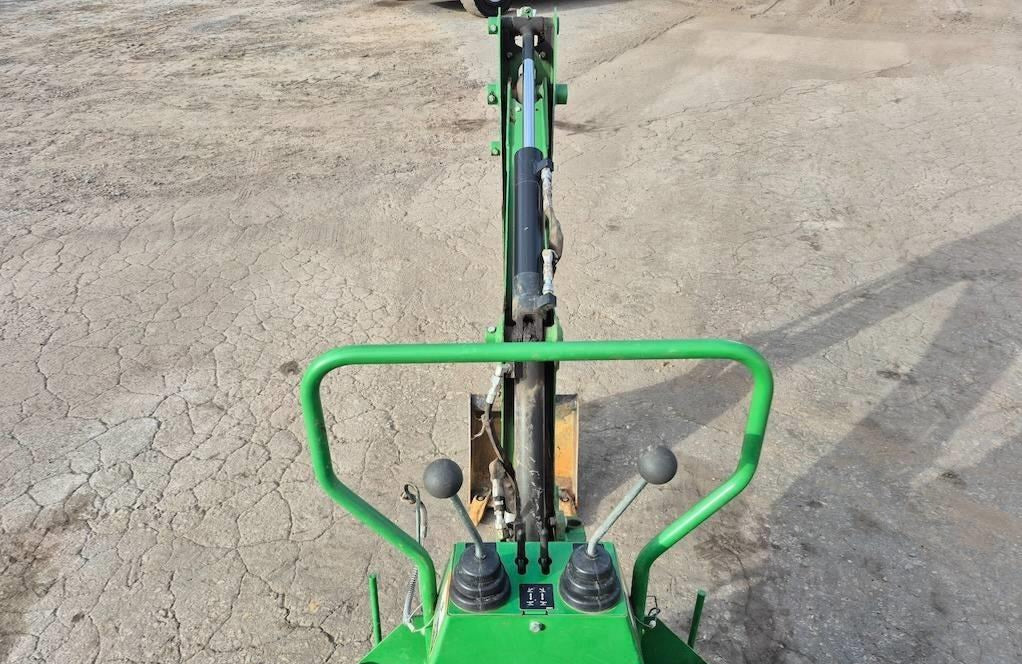 John Deere 3032 E