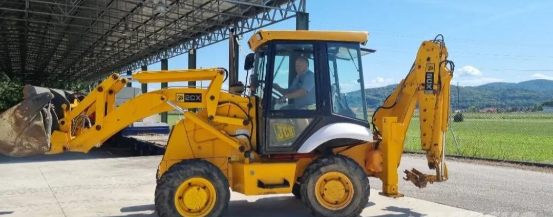 JCB 2CX