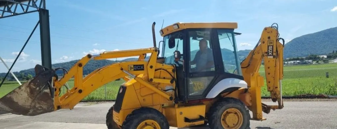 JCB 2CX