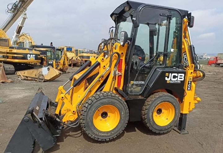 JCB 1CX 2016