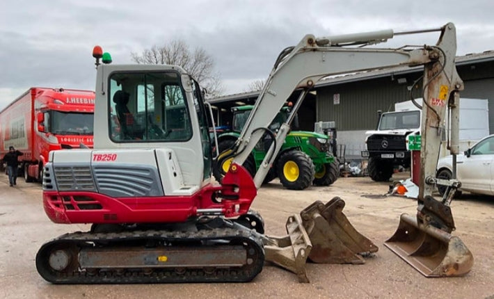 Takeuchi TB250
