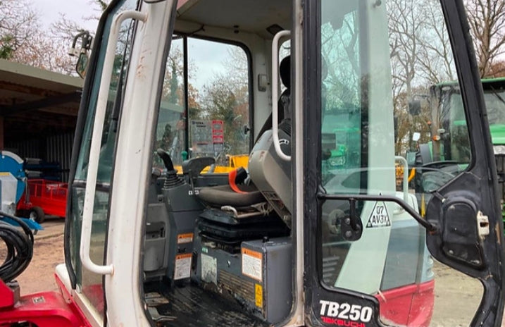 Takeuchi TB250