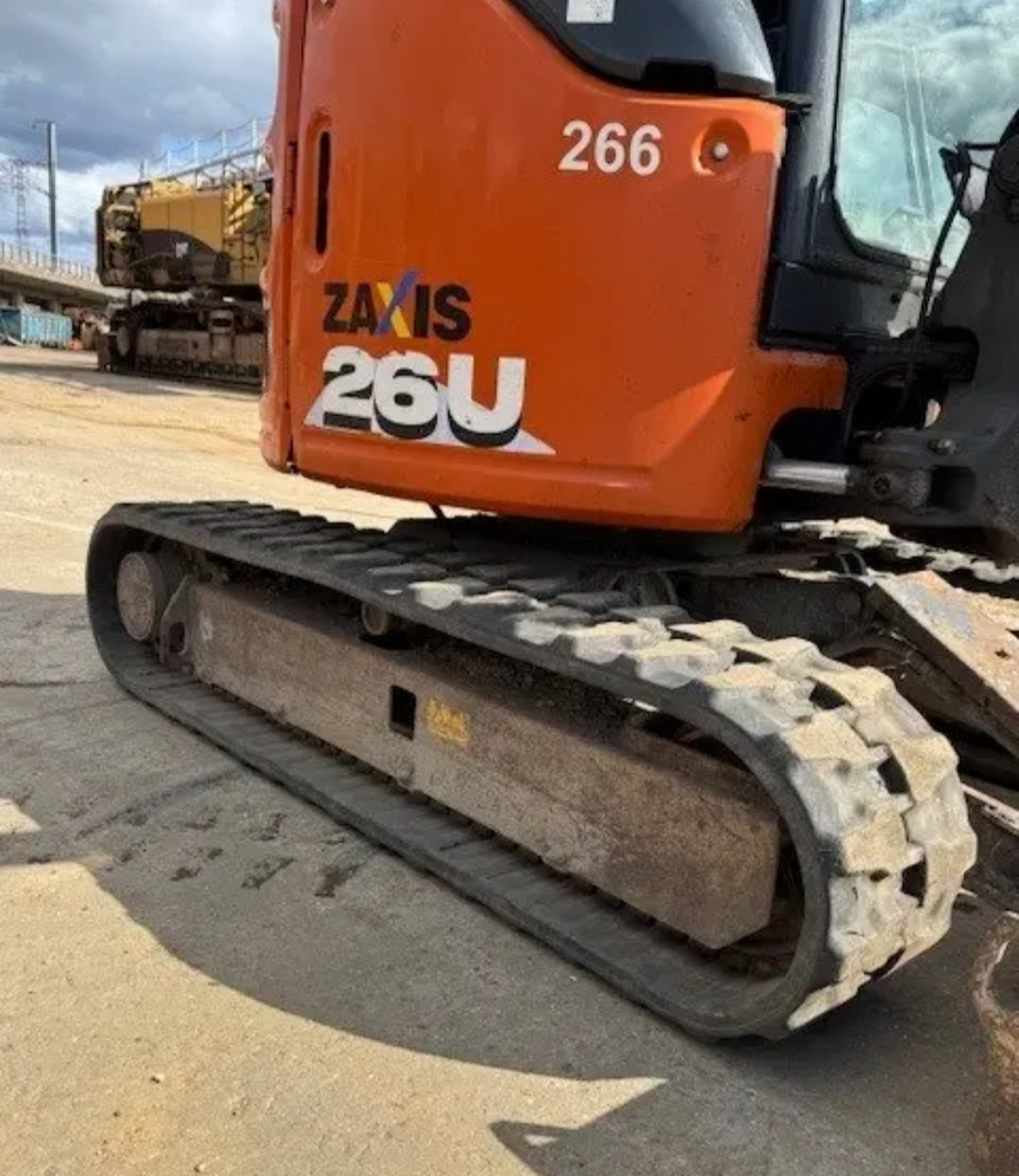 Hitachi ZX 26 U-6 CR
