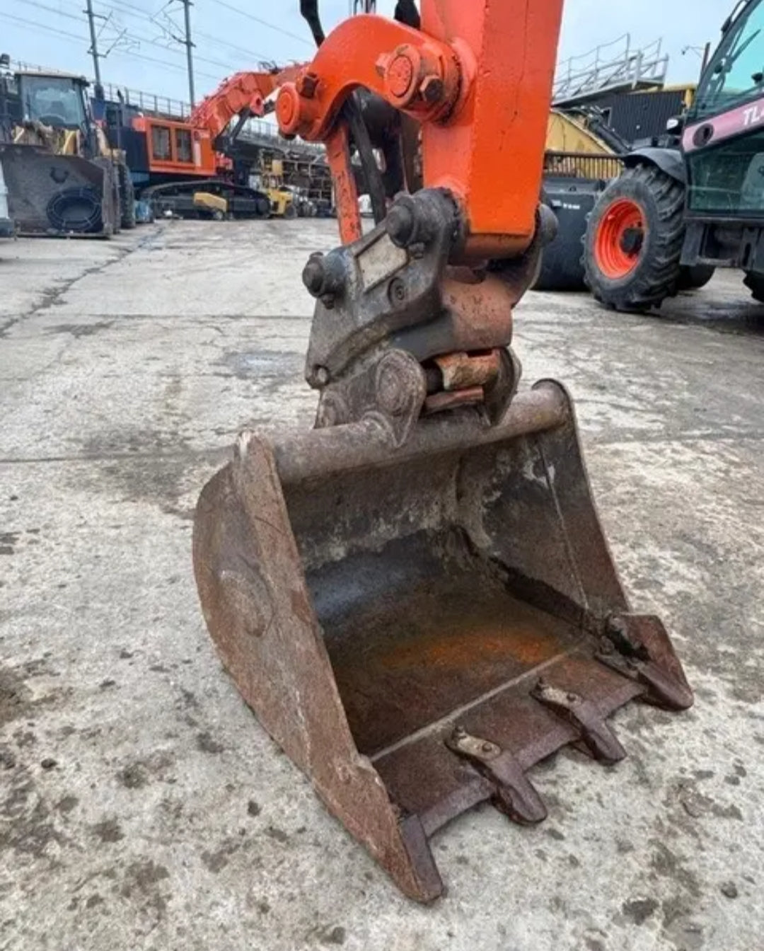 Hitachi ZX 33 U-6