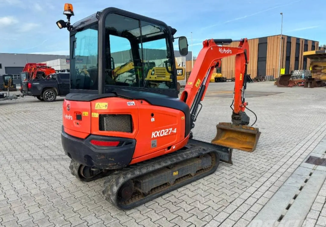 Kubota KX027-4