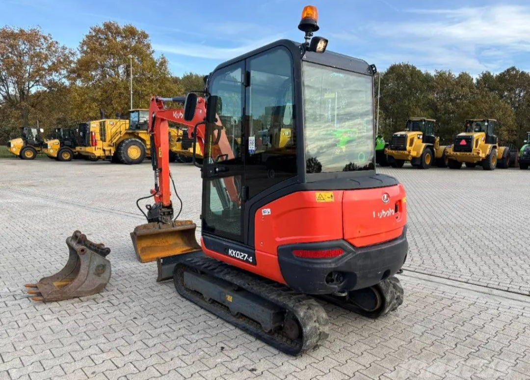 Kubota KX027-4
