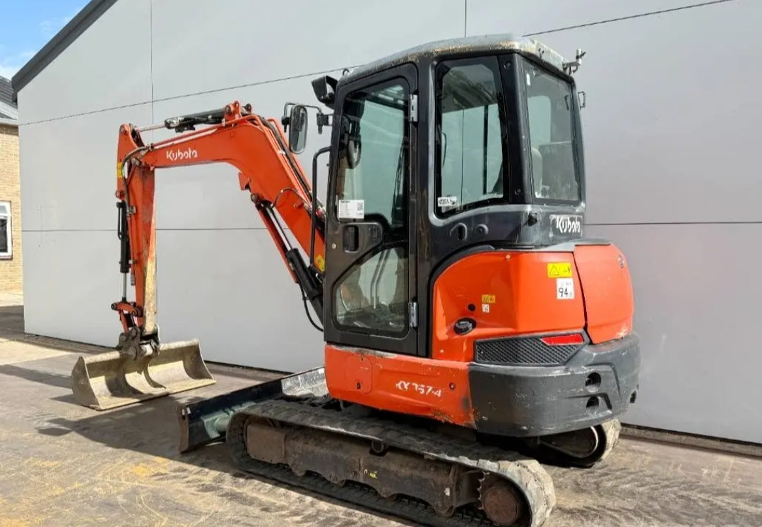 Kubota KX037-4