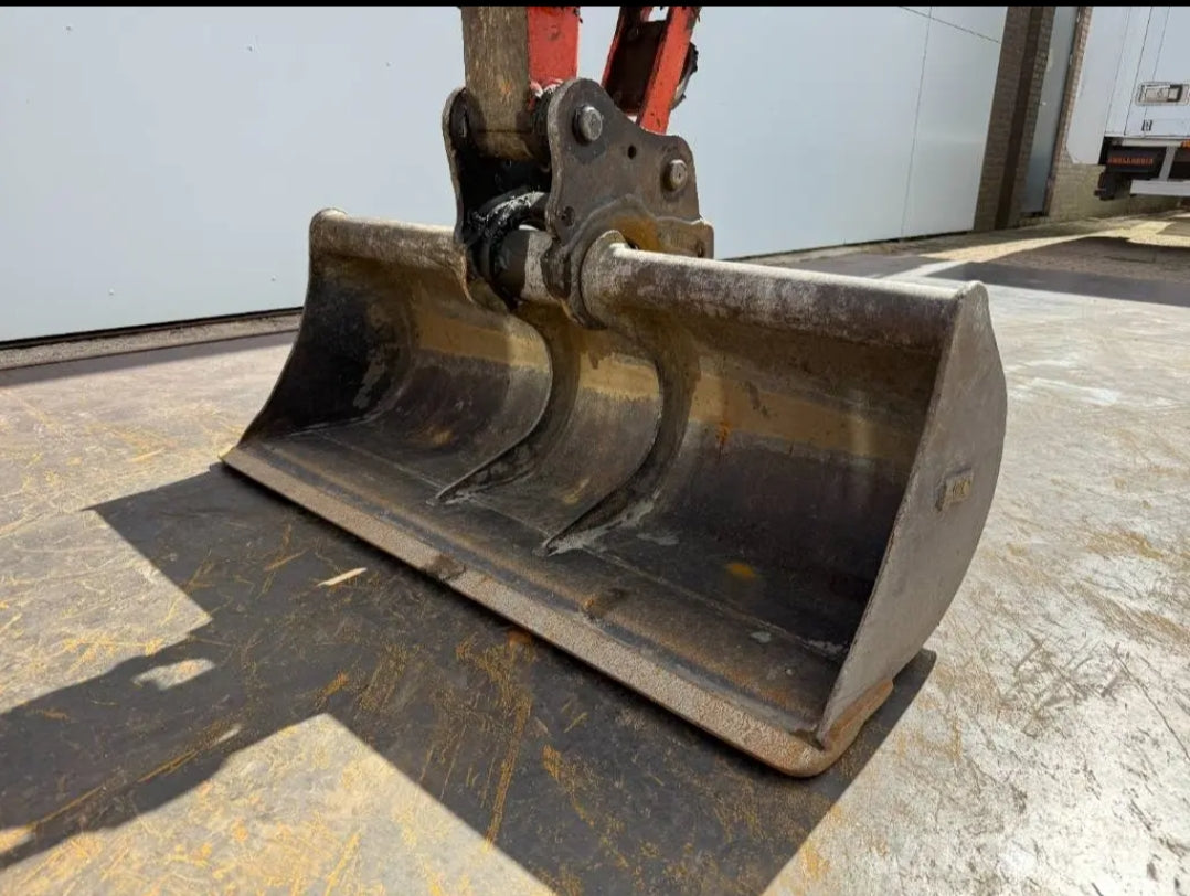 Kubota KX037-4