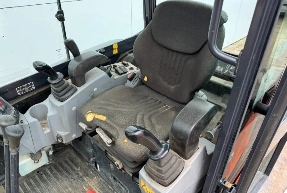 Kubota KX027-4