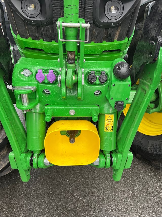 Trator Agrícola John Deere 6R250