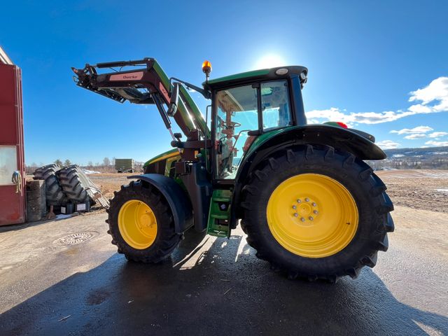 Trator Agrícola John Deere 6120M