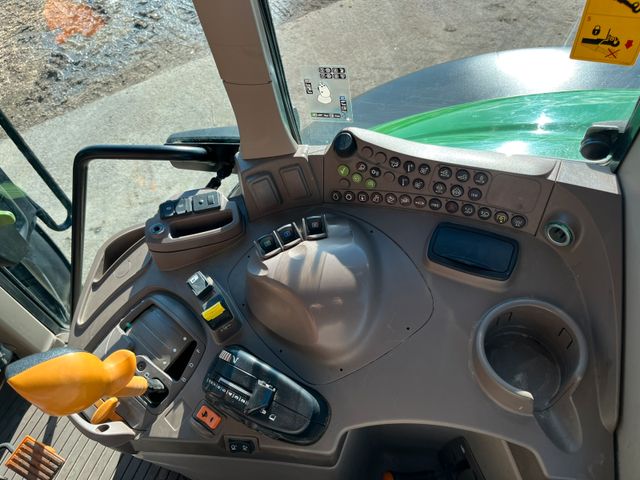 Trator Agrícola John Deere 6120M
