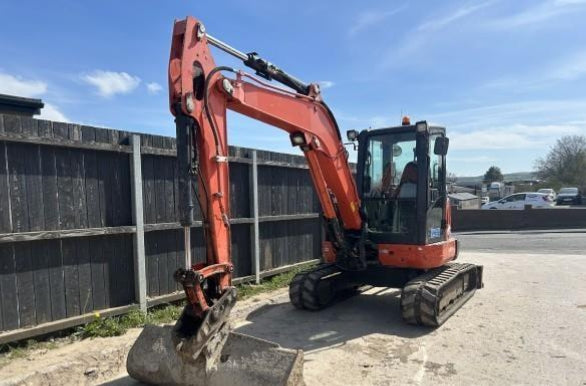 Kubota U55-4